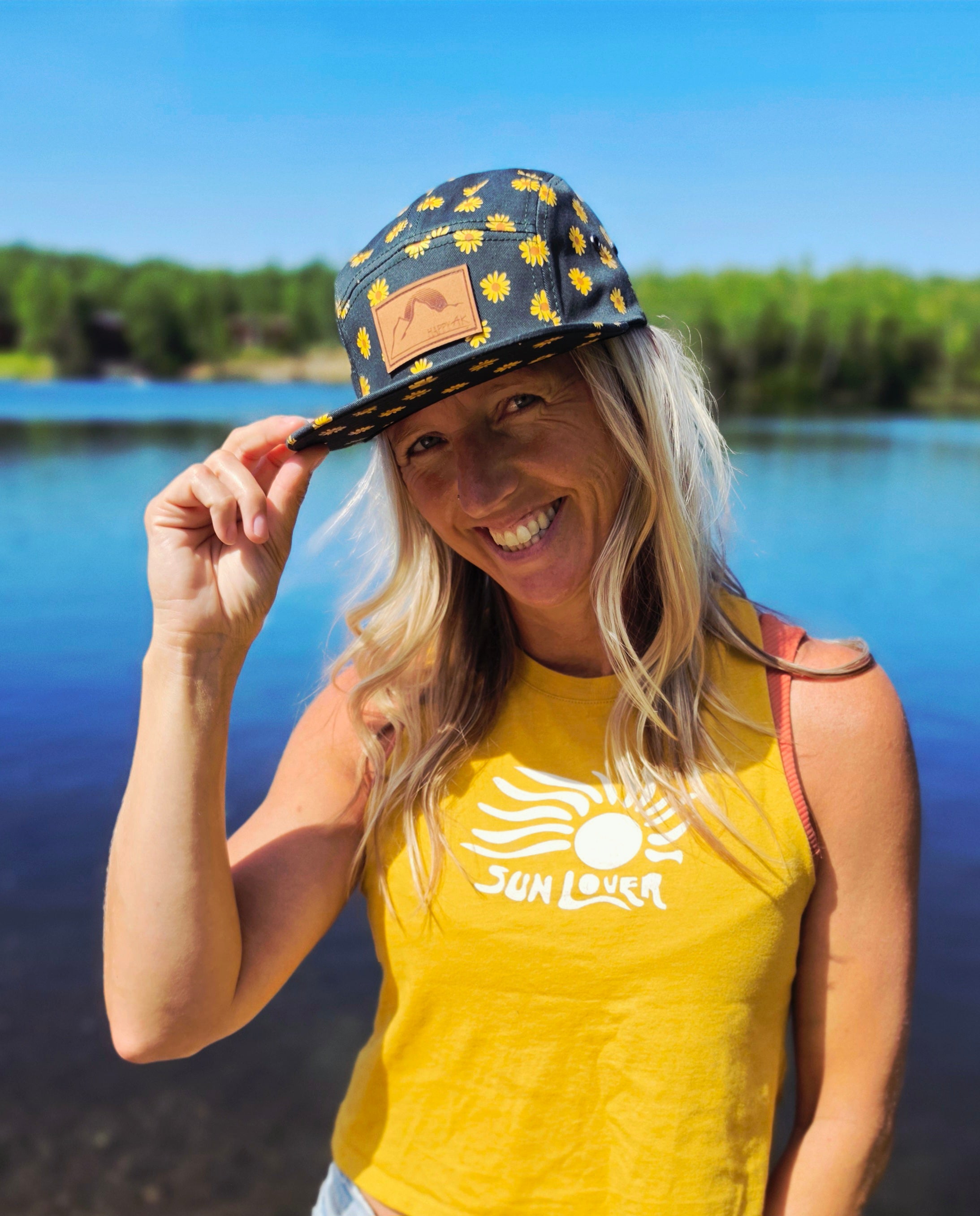 Daisies Camper Hat